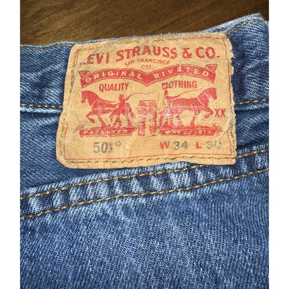 501 Original Fit Jeans Button Fly Medium Wash W34 L30 - Picture 2 of 15